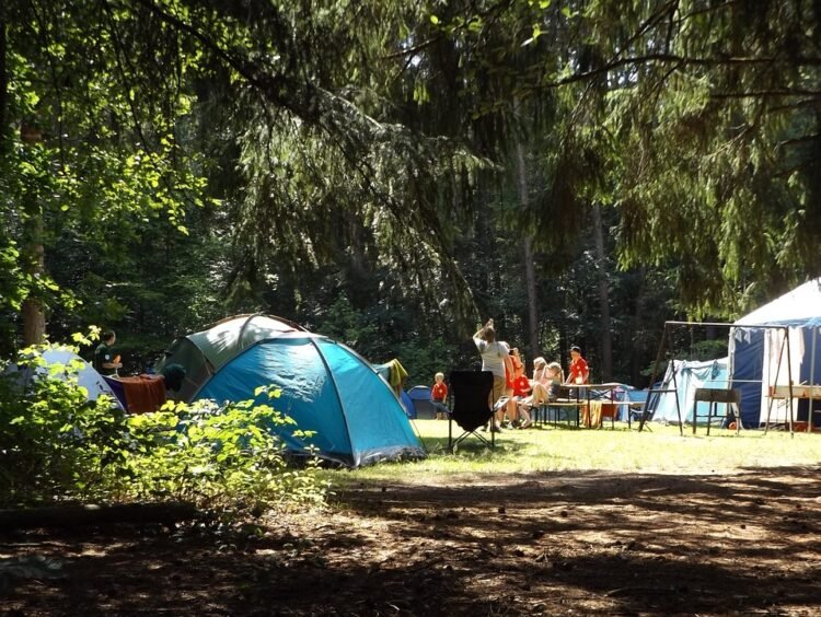 Viele Zelte auf Festival