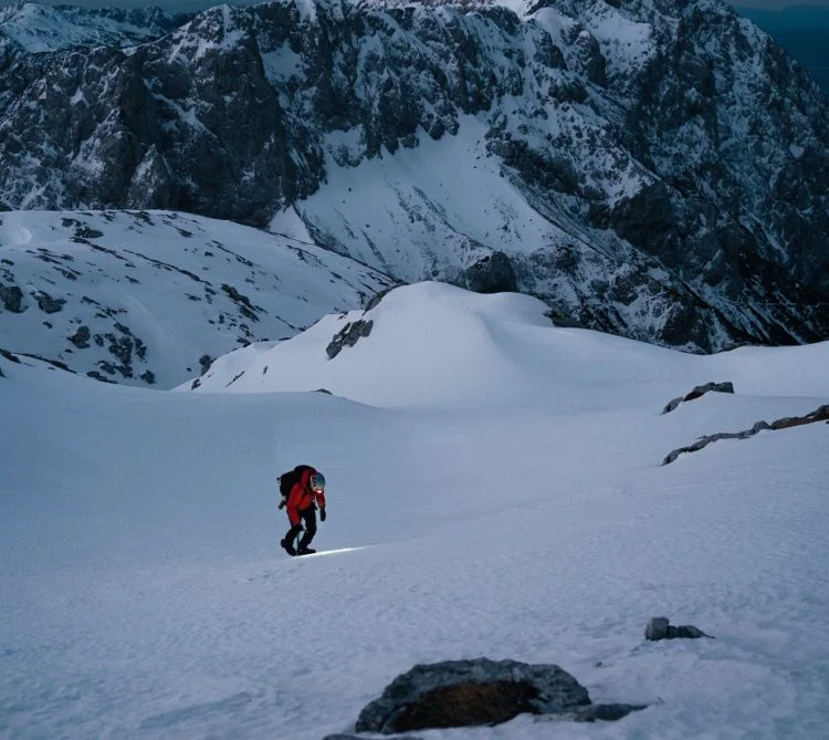 Bergwanderung Winter zwischen Schnee und Eis