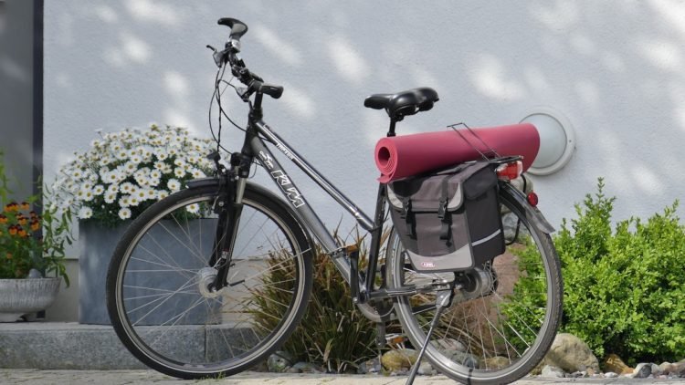 KTM Fahrrad mit Satteltasche für kleinen Trip