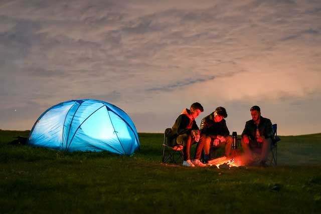 Campinglampe im Zeltlager